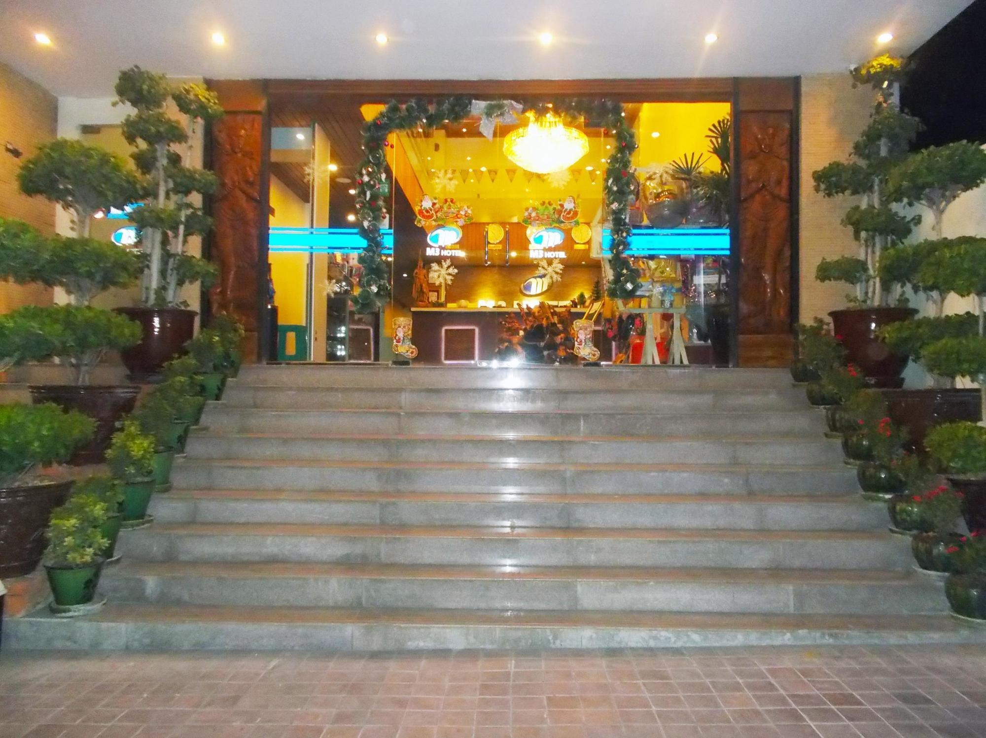 M3 Hotel Mandalay Bagian luar foto